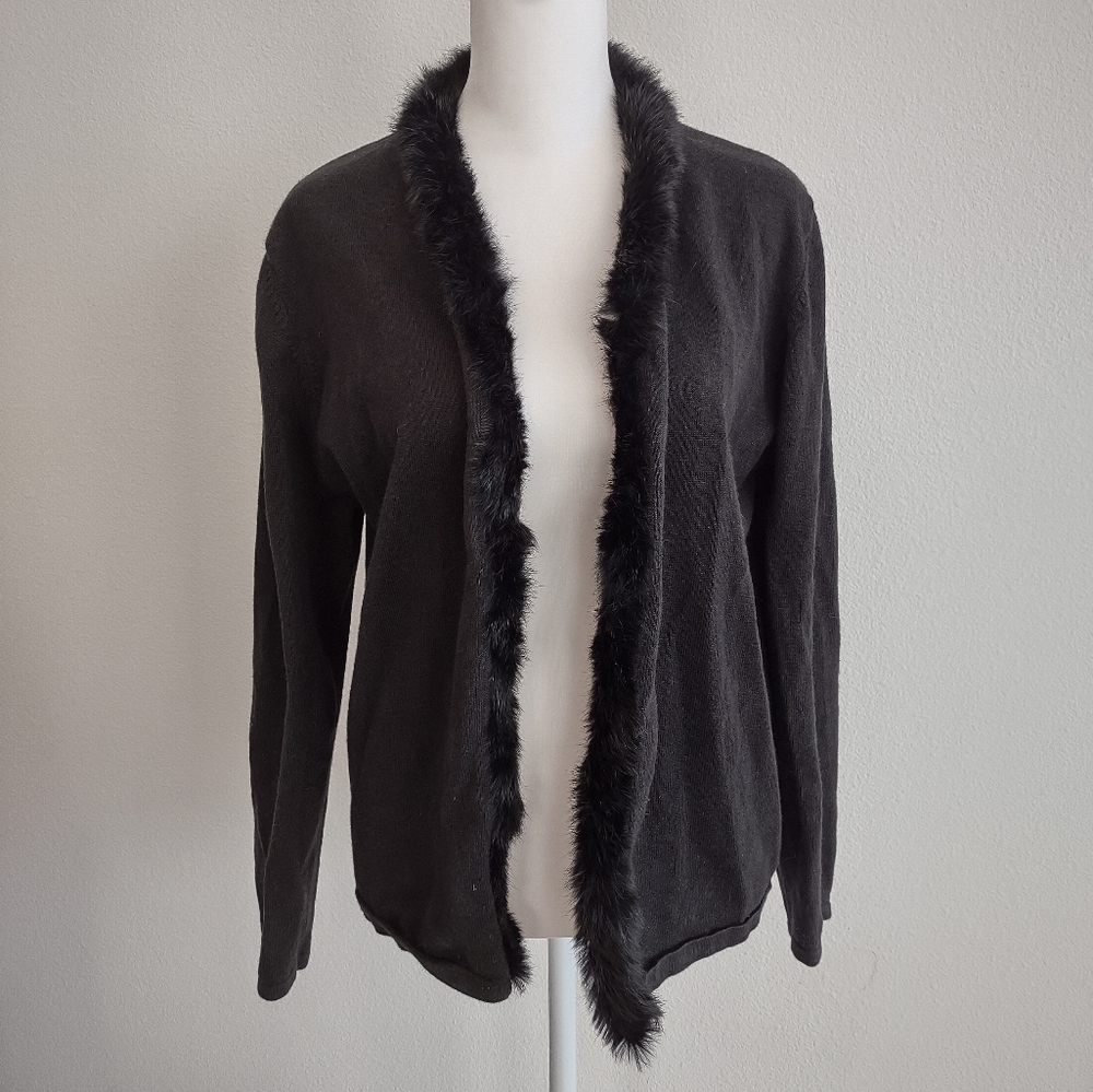 Black cardigan with faux fur trim L